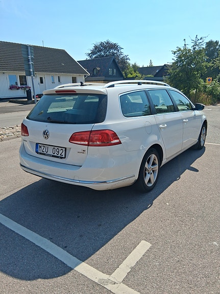Volkswagen Passat 3 of 5