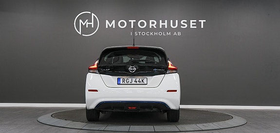 Nissan Leaf 5 of 21