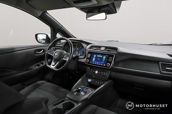 Nissan Leaf 10 of 21