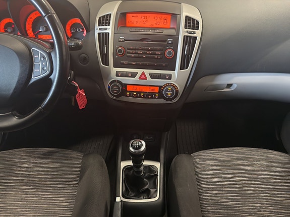 Kia Ceed 15 of 20