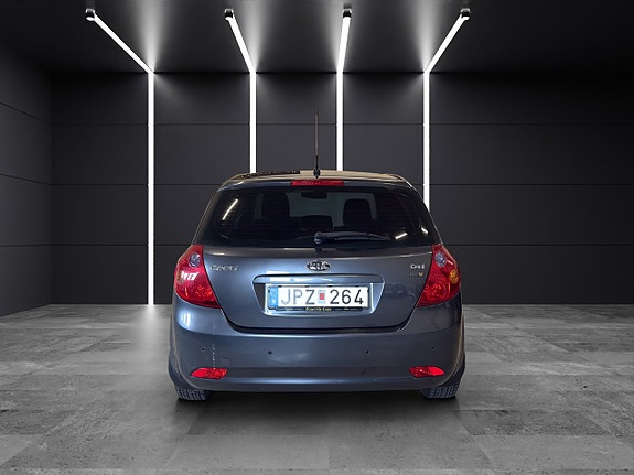 Kia Ceed 5 of 5