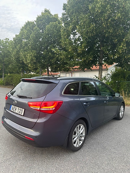 Kia Ceed 4 of 5