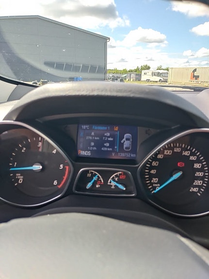 Ford Kuga 8 of 9