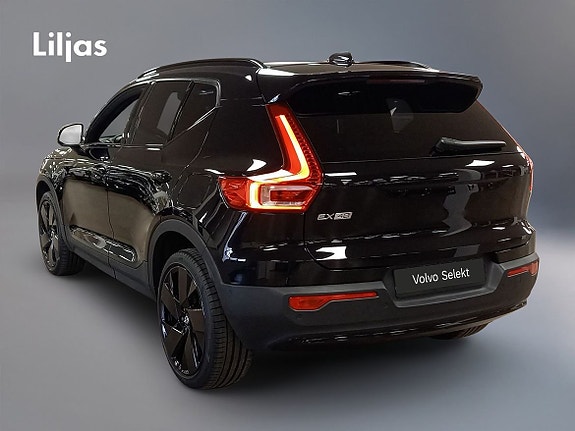 Volvo EX40 5 of 15