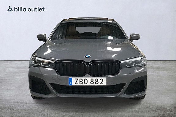 BMW 520d 3 of 5