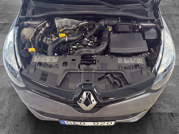 Renault Clio 9 of 22