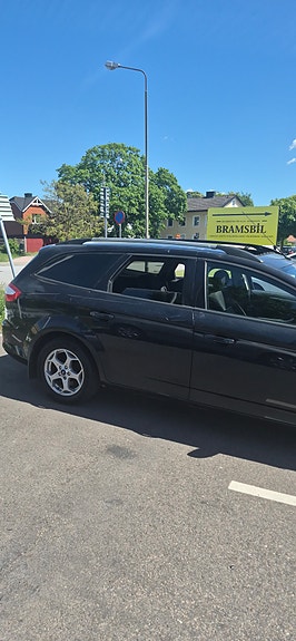 Ford Mondeo 3 of 5