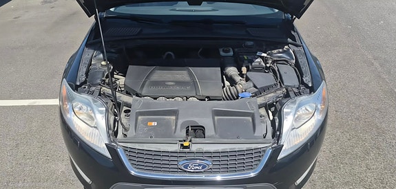 Ford Mondeo 16 of 16