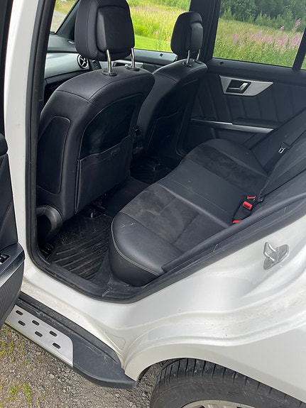 Mercedes-Benz GLK220 5 of 5