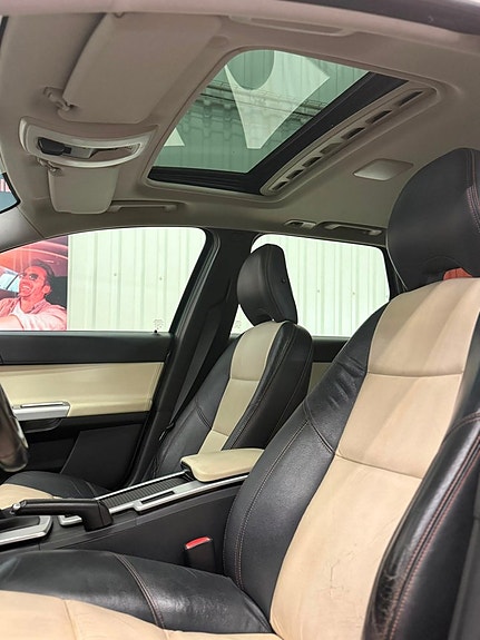 Volvo V50 5 of 21