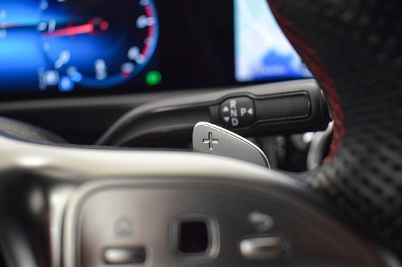 Mercedes-Benz CLA200 d 10 of 27