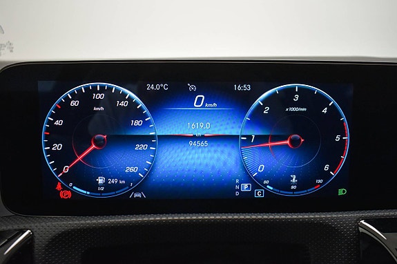 Mercedes-Benz CLA200 d 11 of 27
