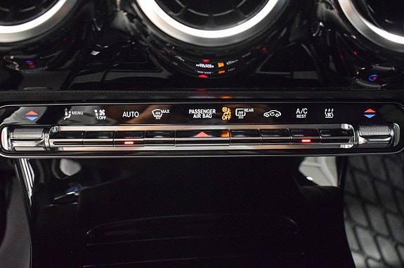 Mercedes-Benz CLA200 d 17 of 27