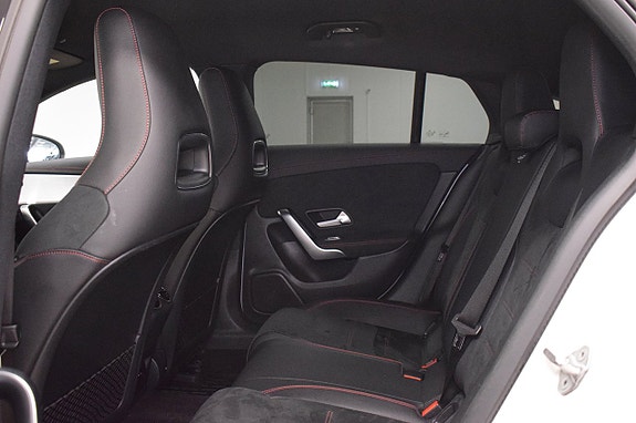 Mercedes-Benz CLA200 d 21 of 27
