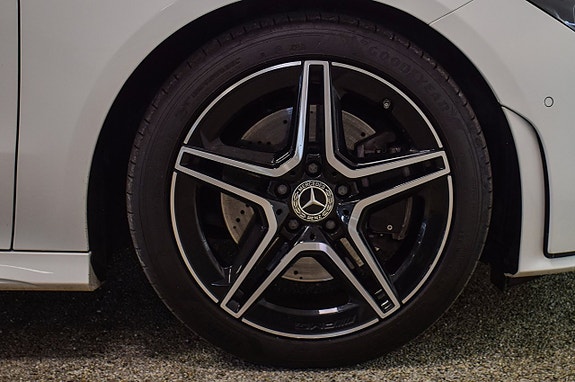 Mercedes-Benz CLA200 d 26 of 27