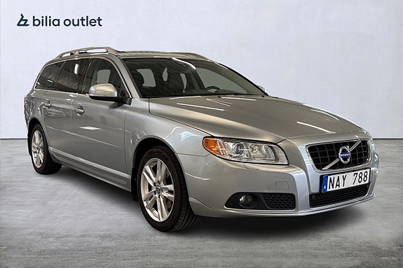 Volvo V70 4 of 5