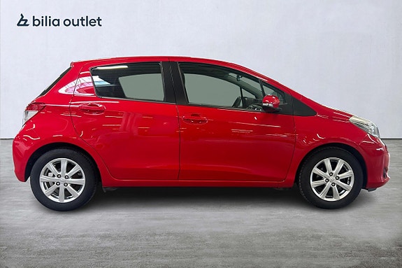 Toyota Yaris 5 of 5