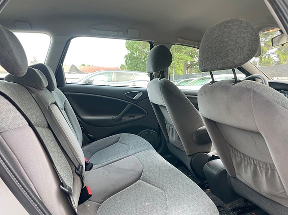Citroen C5 5 of 5
