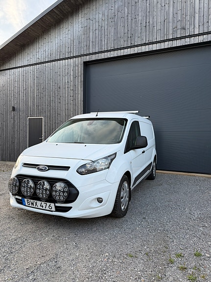 Ford Transit Connect 2 of 5
