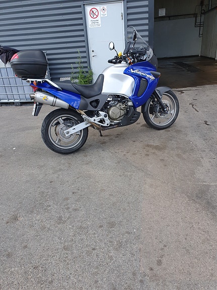Honda XL1000V Varadero 2 of 4