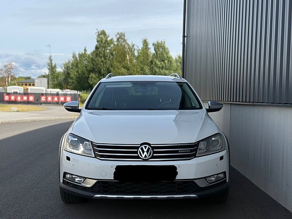 Volkswagen Passat Alltrack 4 of 5