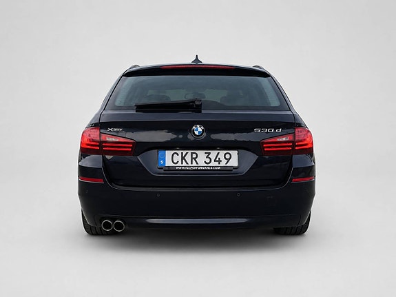 BMW 530d 4 of 5