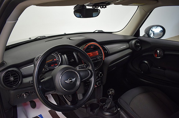 MINI Cooper 7 of 18