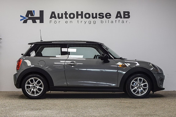MINI Cooper 3 of 18