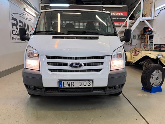 Ford Transit 3 of 5