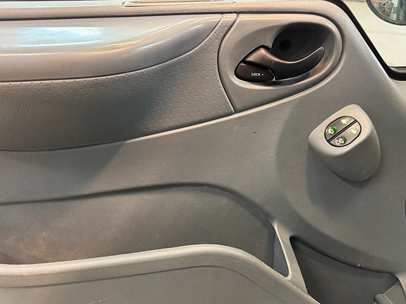 Ford Transit 14 of 16