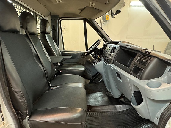 Ford Transit 11 of 16
