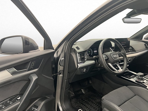 Audi Q5 12 of 30