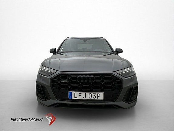 Audi Q5 2 of 30