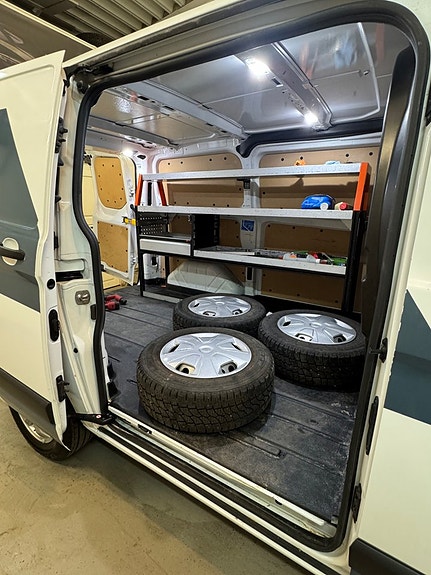 Ford Transit Custom 18 of 18