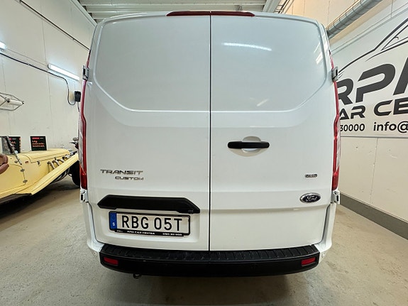 Ford Transit Custom 7 of 18