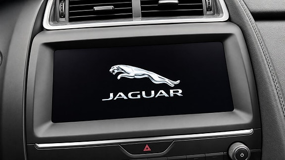 Jaguar E-PACE 19 of 30