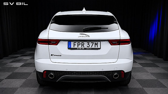 Jaguar E-PACE 5 of 30