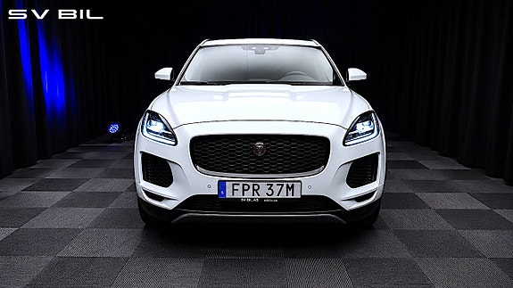 Jaguar E-PACE 8 of 30