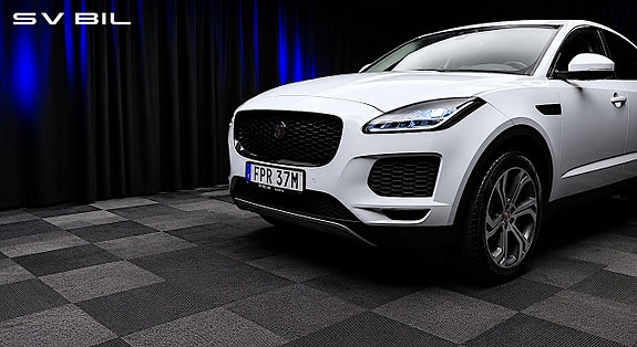 Jaguar E-PACE 10 of 30