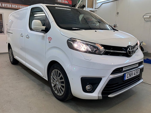 Toyota Proace 2 of 5