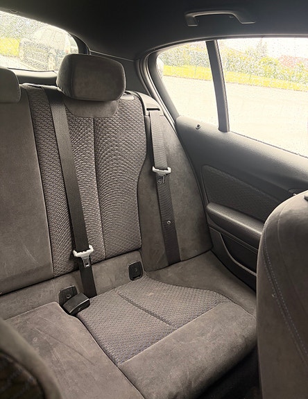 BMW 125d 3 of 5