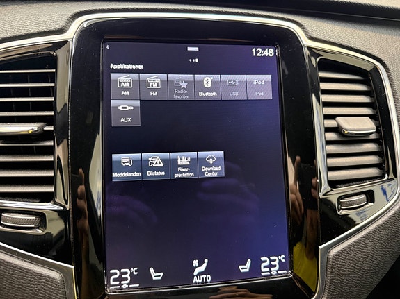 Volvo XC90 18 of 26