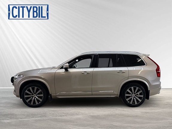 Volvo XC90 2 of 5