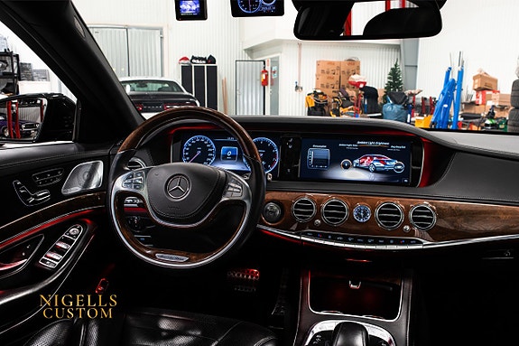 Mercedes-Benz S550 18 of 25