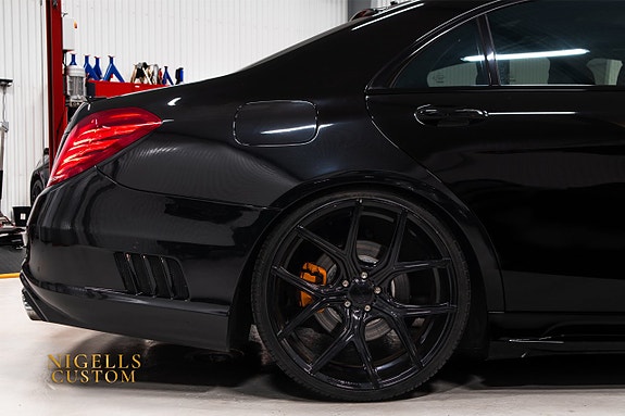 Mercedes-Benz S550 5 of 5