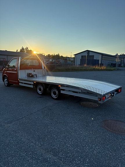 Volkswagen Transporter 3 of 5