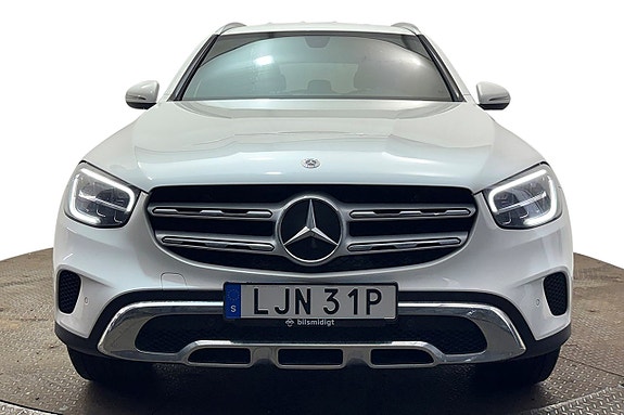 Mercedes-Benz GLC300 de 3 of 30