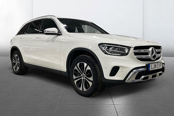 Mercedes-Benz GLC300 de 3 of 5