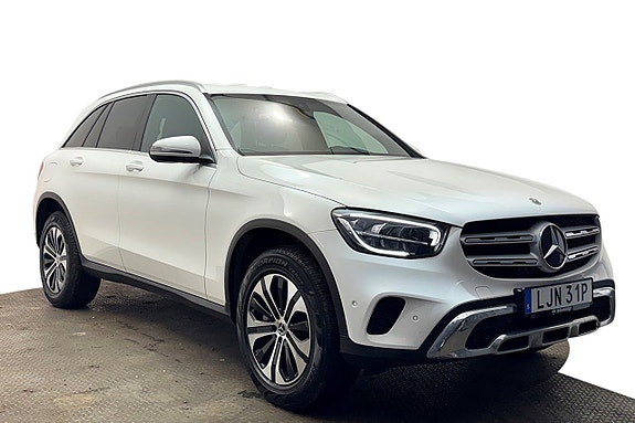 Mercedes-Benz GLC300 de 4 of 30