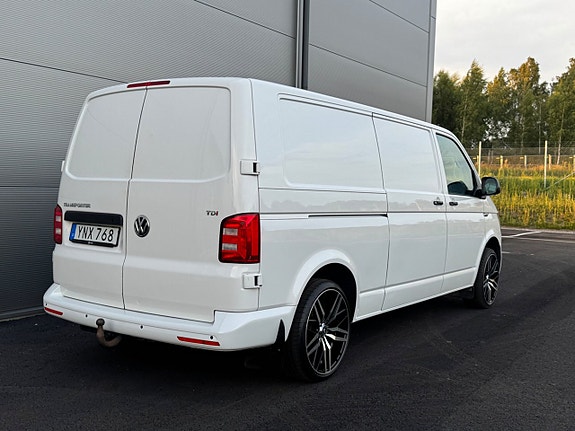 Volkswagen Transporter 4 of 5